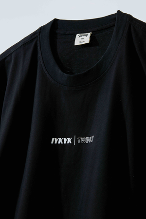 كابسول ٢٢ - تيشيرت طباعة رجالي