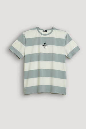 تي شيرت أوڤر سايز مخطط